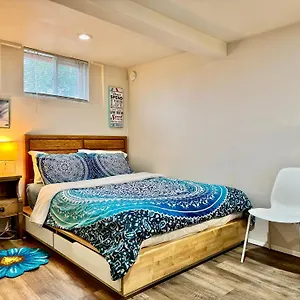 https://private-room-on-a-lower-level-of-a-big-and-peaceful.seattlehotelsites.com